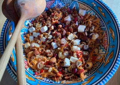 Salade met noten en feta, een van de lunchopties bij Het Gunnen.